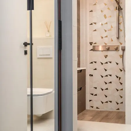 A Very Luxurious In Sofia's Building Of The Year Apartman Szófia